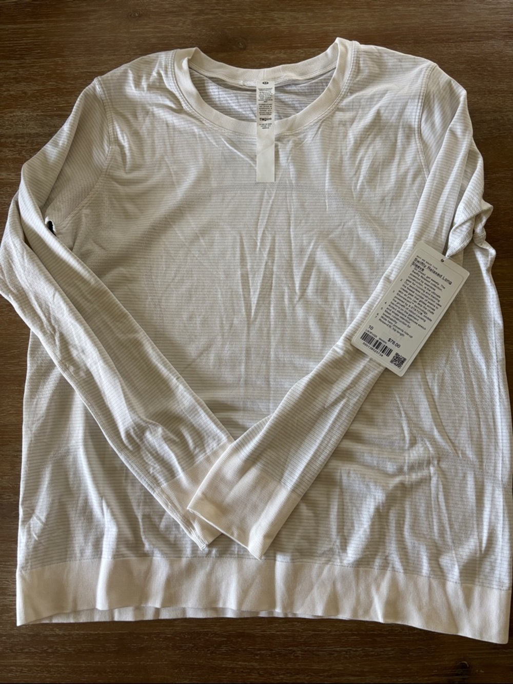 Lululemon Swiftly Relaxed Lightweight white Long Sleeve Top